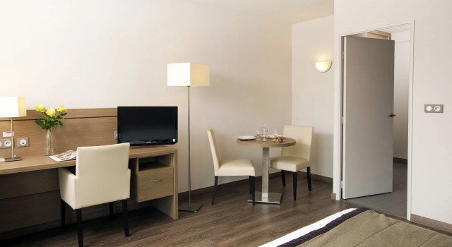 Residhome du Théâtre, Rezerwuj Hotel Valenciennes Pikardia