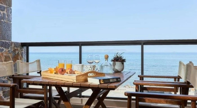 Люкс Deluxe с балконом и с видом на море Creteco Hotel & Suites