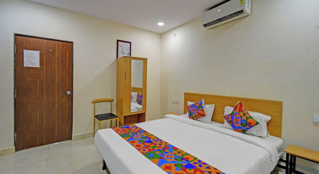 Номер Deluxe Fabhotel La Vista Inn Grand