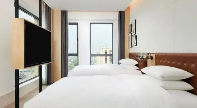 Люкс Premier Four Points by Sheraton Shanghai International Tourism and Resorts Zone