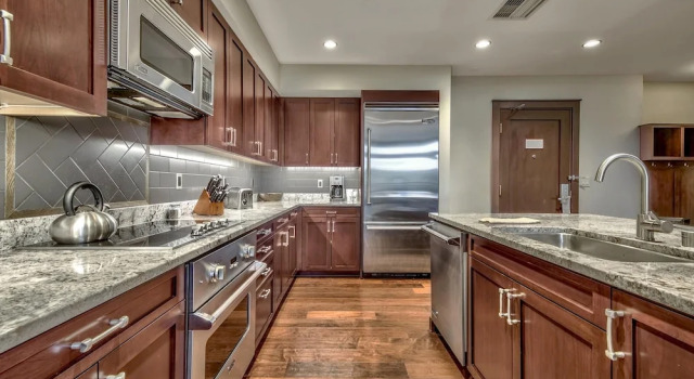 Номер Standard Constellation Residences
