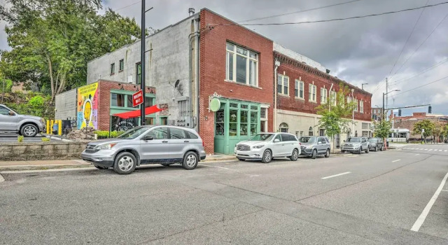 Апартаменты Modern Knoxville Gem: Near Campus & Eateries!
