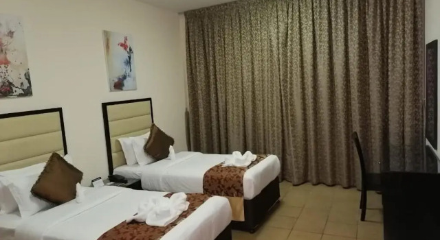 Люкс Al Massa Hotel Apartments 1