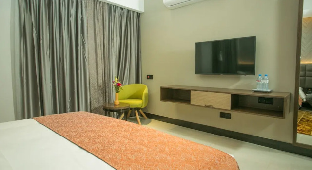 Номер Deluxe c 1 комнатой с видом на город Отель Omni Residency