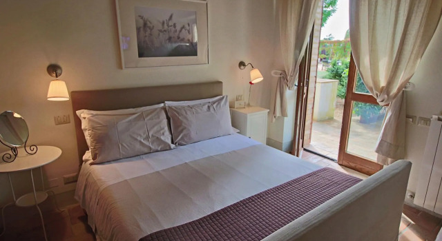 Modern Holiday Home in Foligno - Loc. With Pool, Varaa Hotelli Foligno Umbria