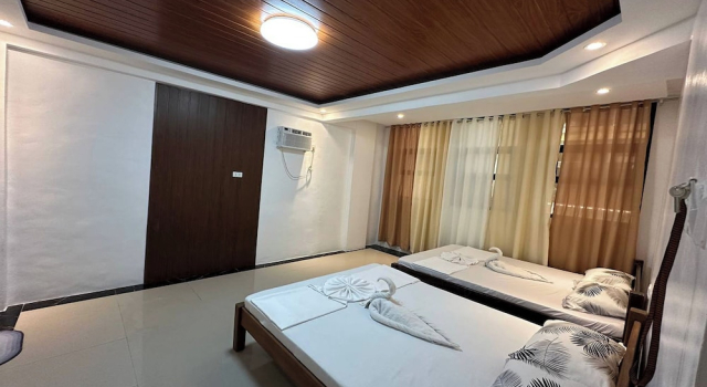 Четырёхместный номер Standard White-Beach Hideaway Resort Puerto Galera