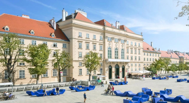 Schlossheuriger