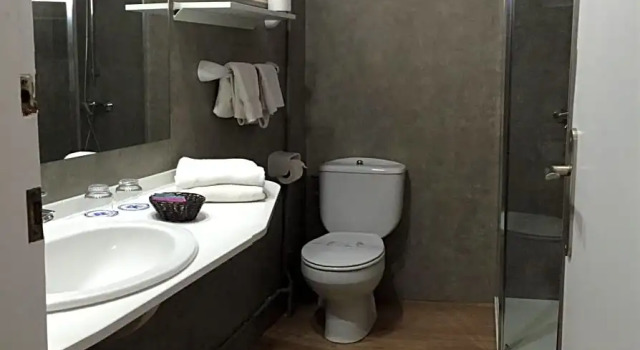 Трёхместный номер Standard с красивым видом из окна Hotel Yola