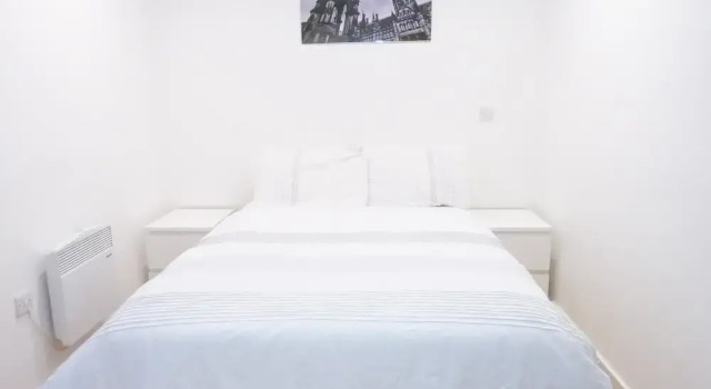 Bright 2BR Apartments Quays