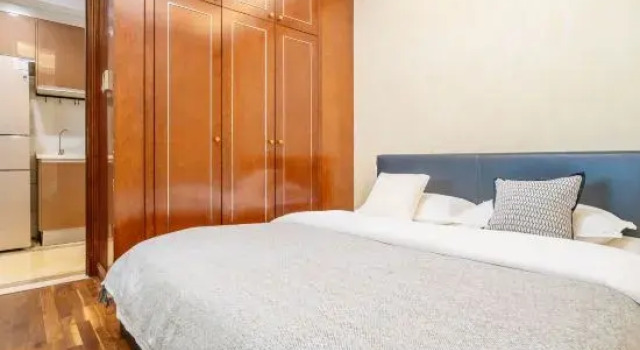 Люкс Deluxe Yuehe Seaview Art Hotel (Dalian Donggang Venice Water City)