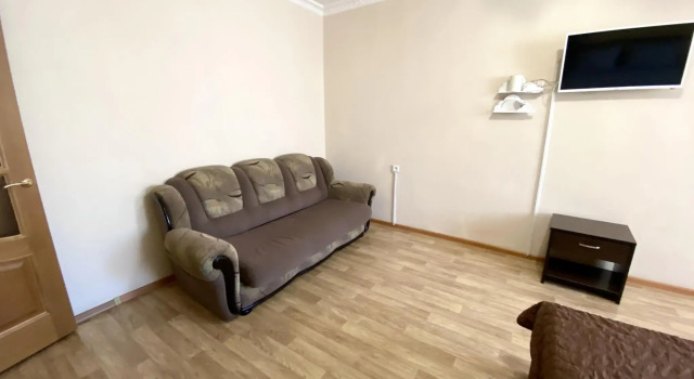 1-room apartment Smolenskaya str. 55, Prenota Appartamento The Central district 