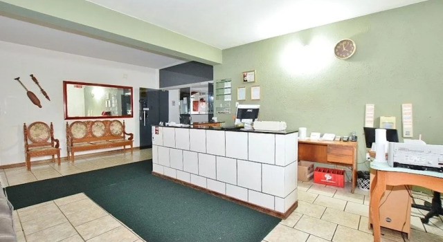 Kayabi Palace Hotel e Restaurante, Забронировать Отель  