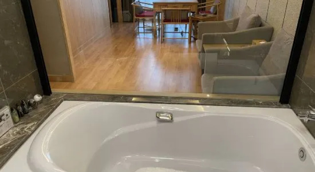 Люкс Executive Lvbao Yinhe Hotel