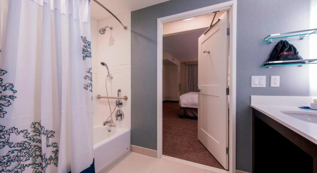 Четырёхместный люкс c 1 комнатой Residence Inn Nashua
