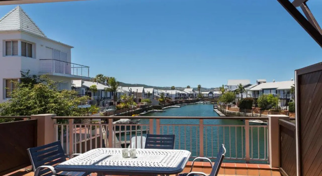 Waterfront 2 Quay West