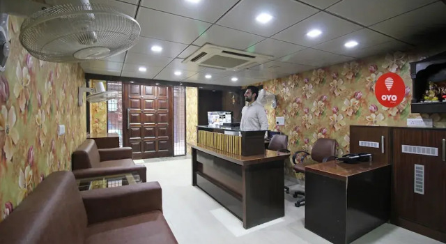 OYO 9024 Hotel Secret Miraz