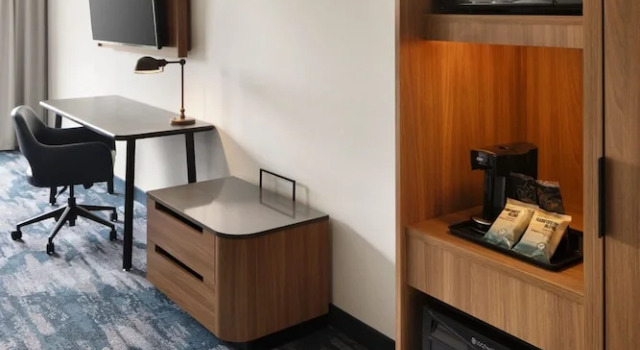 Четырёхместный номер Standard с видом на горы Fairfield Inn & Suites by Marriott West Kelowna