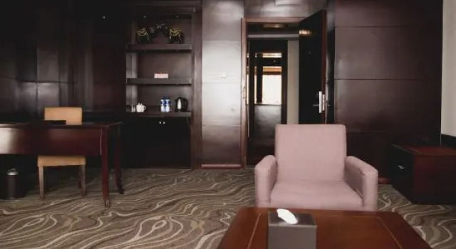 Люкс Business Huatai Hotel