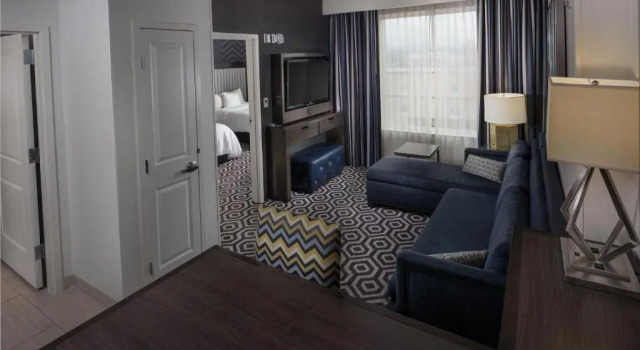 Четырёхместный люкс Embassy Suites by Hilton Portland Hillsboro, Oregon