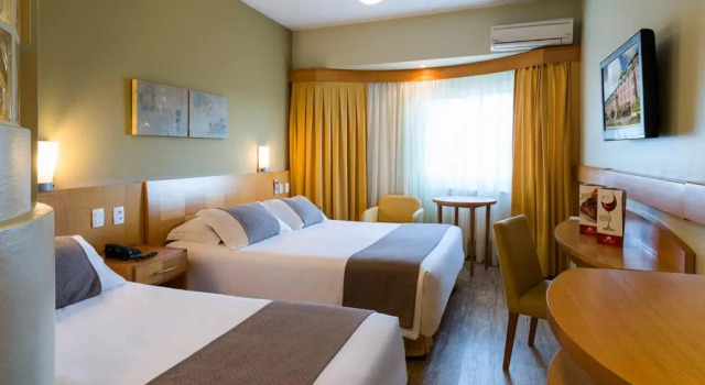 Трёхместный номер Luxury Hotel Laghetto Siena Gramado