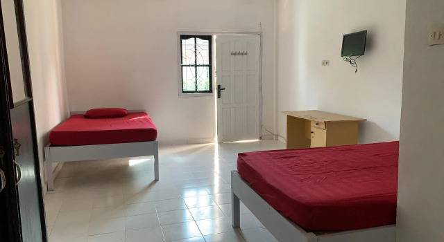 OYO 91127 Wisma Sukajadi Syariah, Rezerwuj Hotel Prabumulih Sumatra