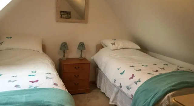 Delightful Cottage in Rural Setting With Hot Tub, Varaa Lomakoti Mökit kohteessa Merseyside, Mökki