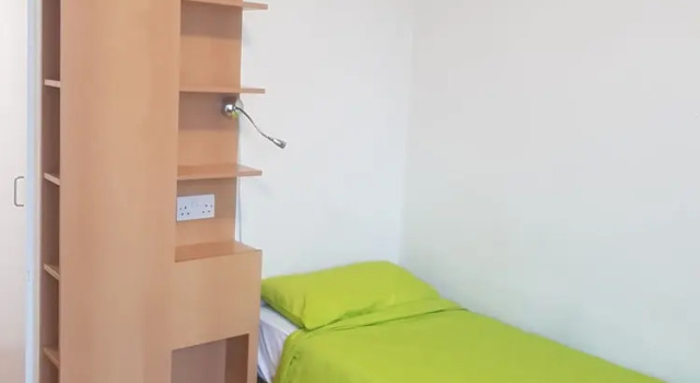 Одноместный номер Standard Friendship House