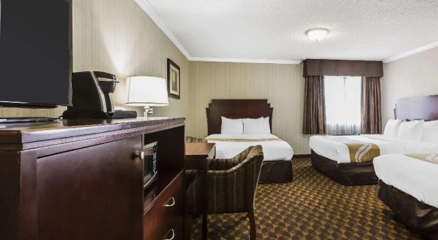Шестиместный номер Standard Quality Inn & Suites Los Angeles Airport - Stadium District