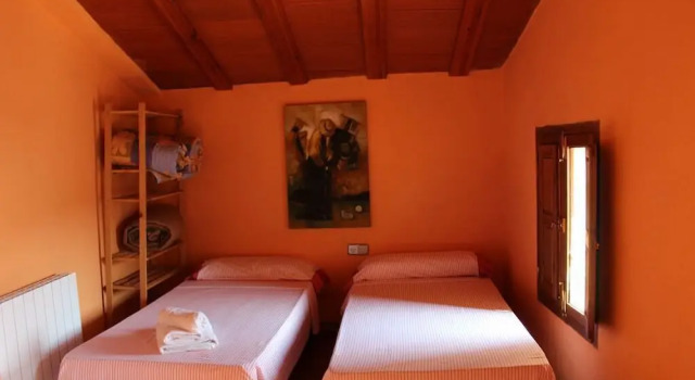 Четырёхместный номер Standard Hotel Rural Barranc De L'ínfern