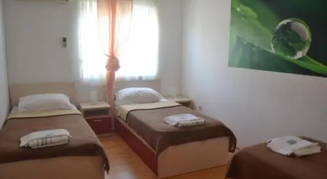 Guest House Bepo, Забронировать Гостевой дом Гостевые дома Задарской жупания, рядом с Пляж Марина Далмация, Гостевой дом