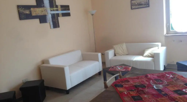 Villa Iside, Varaa Villa Roggiano Gravina Calabria