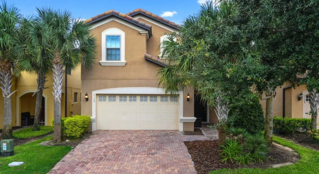 7BR Villa Close to Disney w Pool SPA, Kissimmee