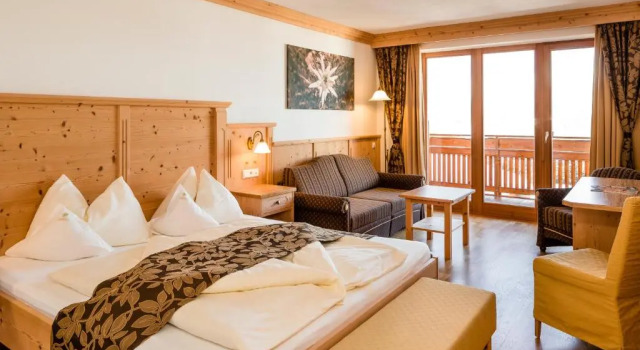 Двухместный номер Comfort с видом на горы Hotel Edelweiss
