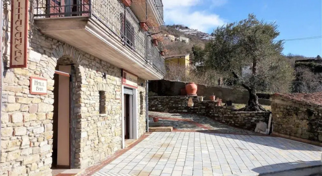 Affittacamere La Divina Commedia, Buchen Sie Hotel Hotels & Unterkünfte in Orria, Hotel