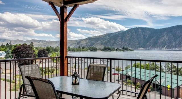Апартаменты Alluring Manson Lakeside Condo w/ Shared Pool!