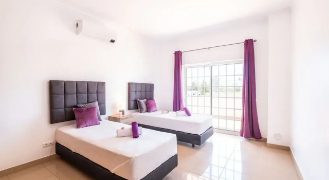 Вилла Villa Bahia - Moradia com piscina de água salgada em Albufeira