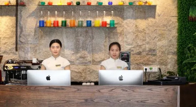 Rose Art Hotel (Ningbo Beilun Yintai City Store), Prenota Hotel Hotel a Ningbo con parcheggio, Parcheggio