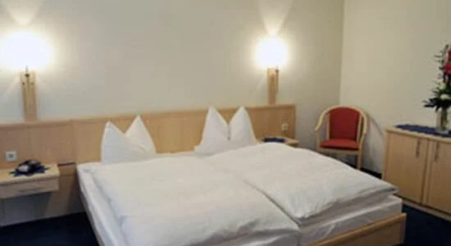 Gasthof Weisses Lamm, Prenota Hotel Erlangen Media Franconia
