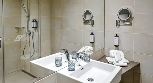 Номер Superior Mercure Geneva Airport
