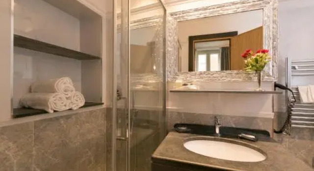 DK Suites, Забронировать Отель Рионе Монти Рим, рядом с Piazza della Madonna dei Monti