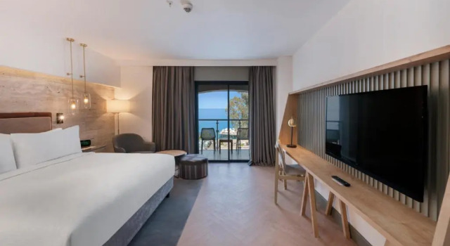 Двухместный номер Corner Deluxe с видом на море DoubleTree by Hilton Antalya-Kemer All-Inclusive Resort