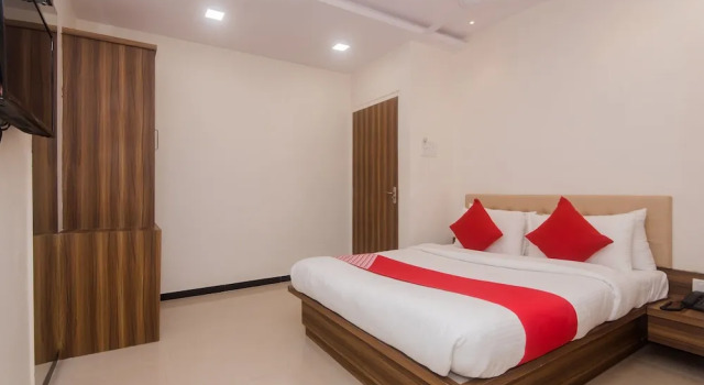 Galaxy inn By Glitz Hotels, Забронировать Отель Отели штата Махараштры 3 звезды, 3*