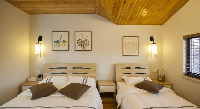 Номер Comfort Floral Hotel Nanjing Zuolingyoushe