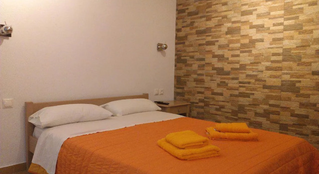 Meltemi, Book Guesthouse Vourkarion Kea