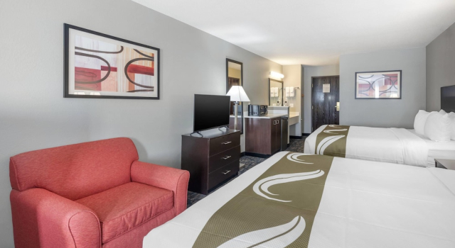Люкс Quality Inn & Suites Lincoln North