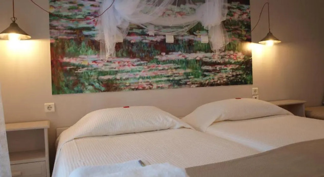 Студия Tree of Life Art Hotel