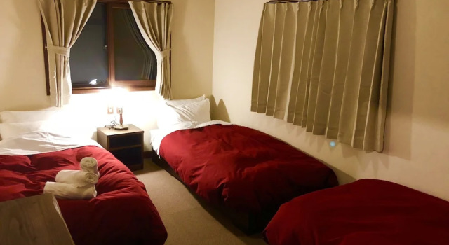Трёхместный номер Standard с балконом The Guest House Japan Hakuba