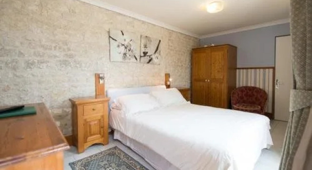 Hotel Karina, Varaa Hotelli Sigogne Charente