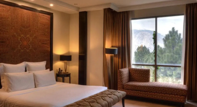 Люкс Deluxe Pearl Continental Hotel, Muzaffarabad