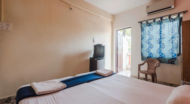 OYO 5651 StayOut near Baga Beach, Prenota Hotel Baga 